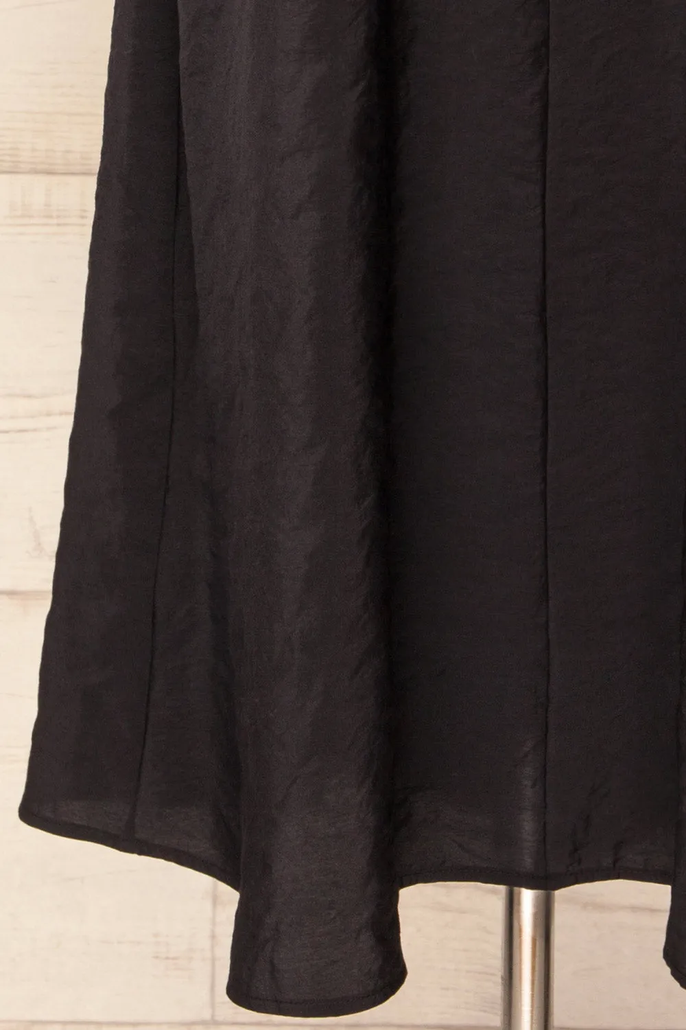 Ibertioga Black | Midi Slip Dress w/ V-Neckline