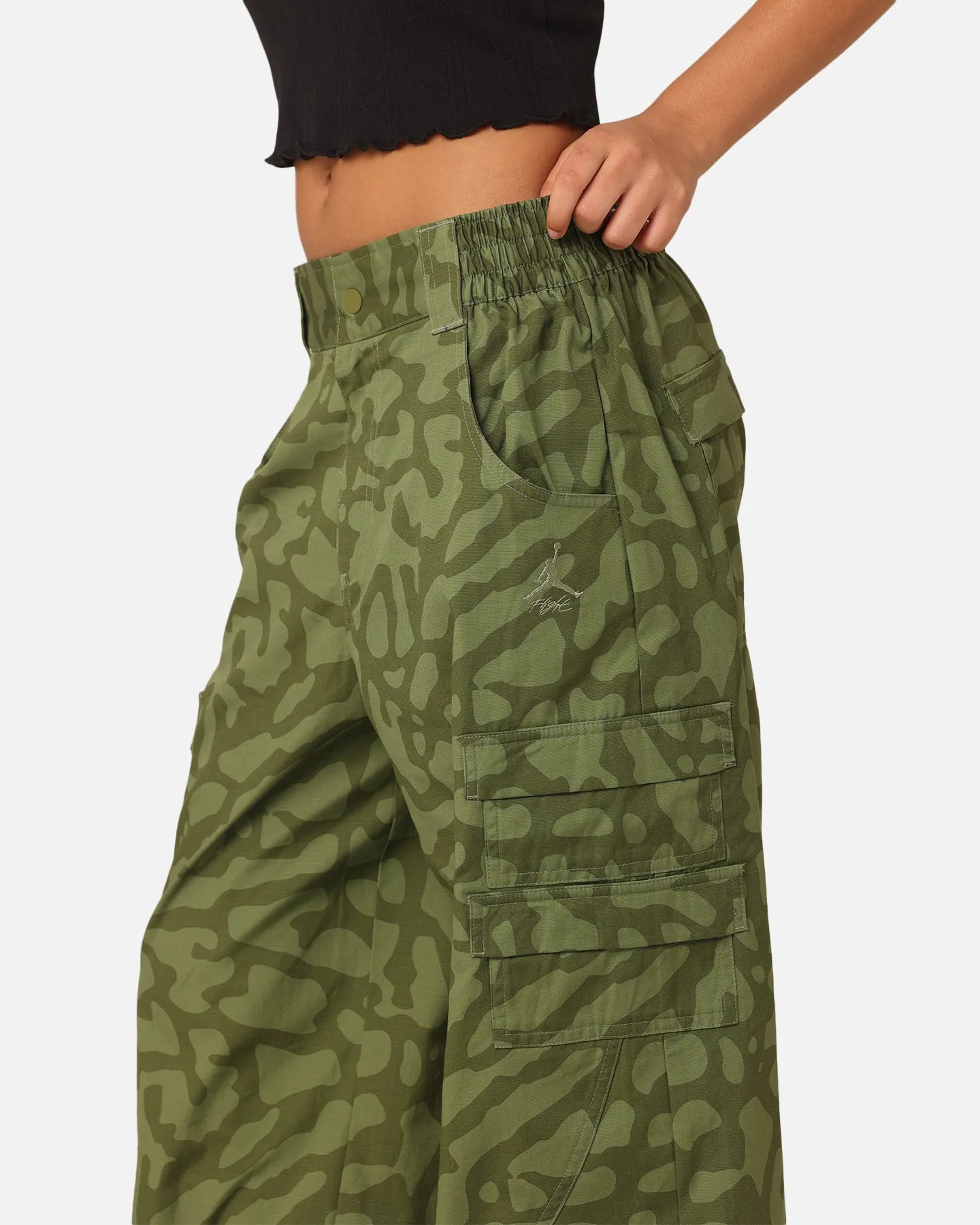 Jordan Women's Heavyweight Chicago Pants Sky J Light Olive